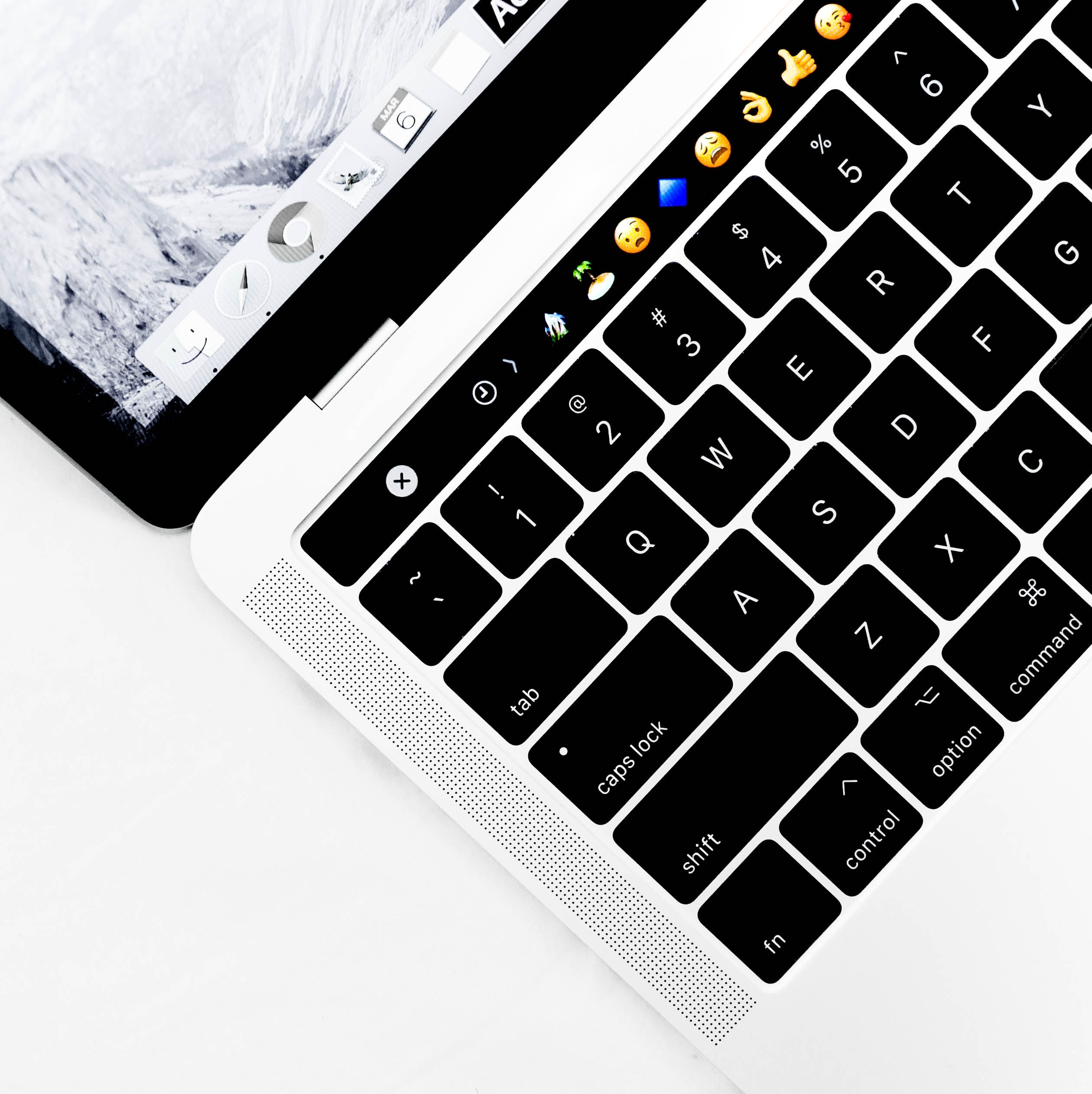 iabzd-607642-unsplash