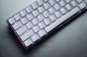 Teclado de pc que funciona com backlight