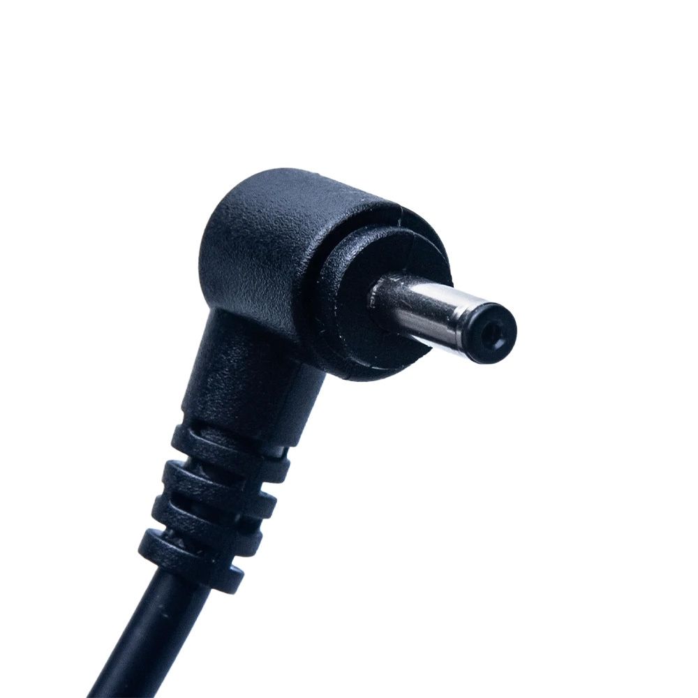 Fonte Carregador para Notebook Samsung Part Number BB20-AS019-45 19V 2.37A 45W 4.0mm x 1.35mm