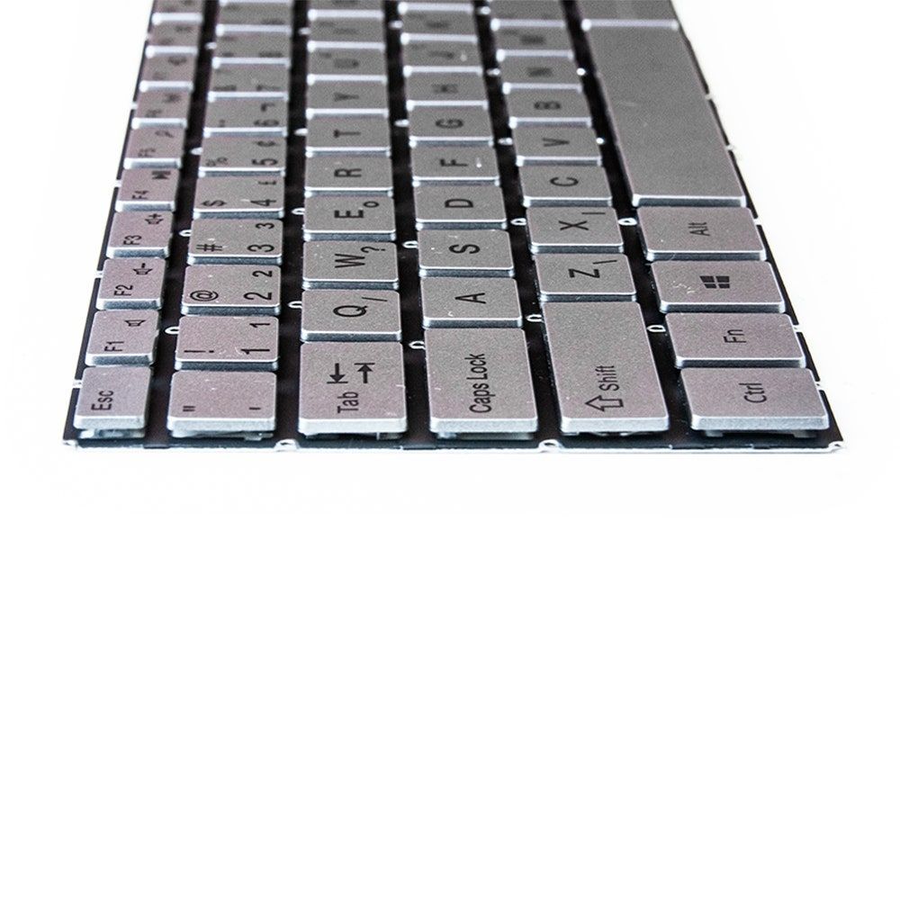Teclado para Notebook Multilaser M11W Prime PC302, ABNT2 Prata, possui teclas confortáveis e 12 meses de garantia.